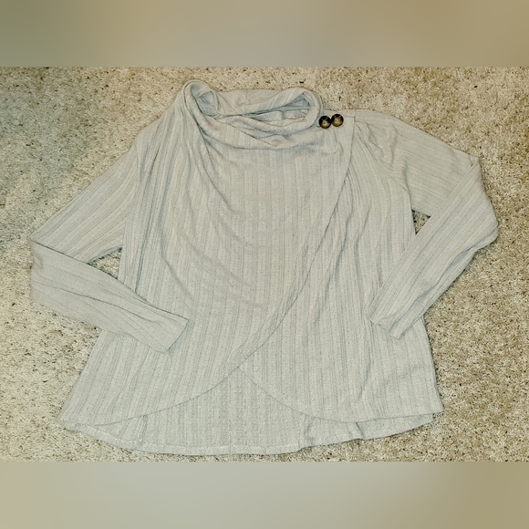 Maurices khaki colored Wrap size medium - Picture 1 of 4